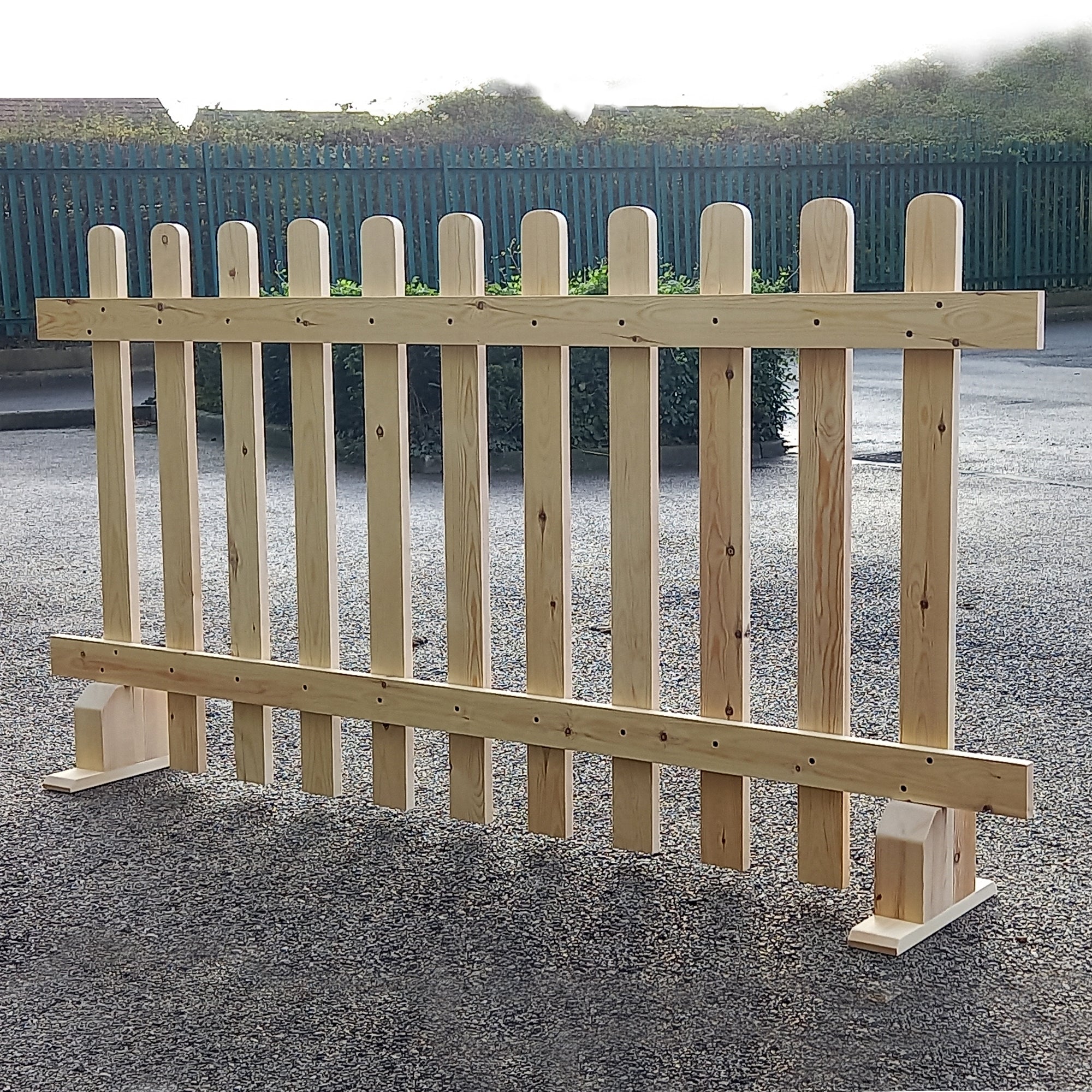 Picket deals fence panels